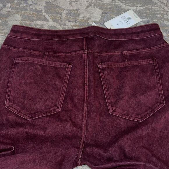 HALARA Women's Wide Leg Jeans in Rich Maroon - Picture 14 of 16